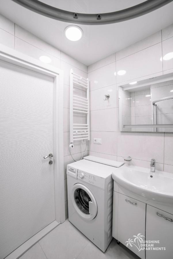 Sunshine Apartments Orbi Beach Tower Batumi Esterno foto
